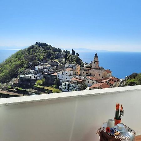 L'Arabesco Apartment Amalfi Zewnętrze zdjęcie